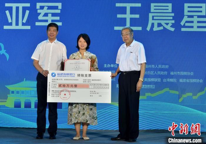 而且这内力并非洪水猛兽一般在体内横冲直闯，而是非常细致的将整个身体由内之外反复滋养，那种感觉就像是整个身体的每一个细胞，都在随着这颗丹药的药效而提升。